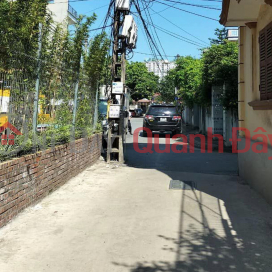 House for sale in Phan Dang Luu, Yen Vien, wide car alley, 70m2x3t, side: 4m, 3 billion 3 _0