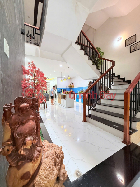 ONLY 7.95 BILLION - OWN A BEAUTIFUL NEW 3-STOREY HOUSE, 7.5M ROAD NEAR HOA XUAN BRIDGE Sales Listings