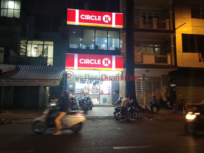 Cửa hàng tiện lợi Circle K - 279 Trần Bình Trọng (Circle K convenience store - 279 Tran Binh Trong Street) Quận 5 | ()(3)