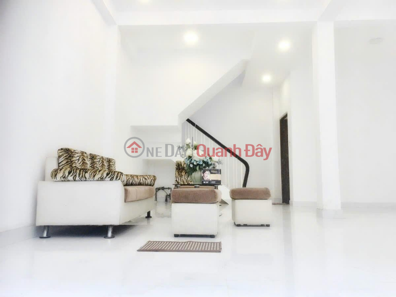 House for sale in alley Nguyen Trai Street, Ward 7, District 5 - Area 5.9 x 8.4m - Only 14 billion Sales Listings