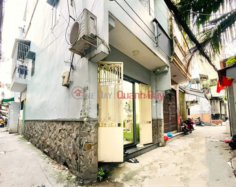 Property Search Vietnam | OneDay | Residential, Sales Listings | HO BA KIEN HOUSE ONLY OVER 7 BILLION, 45 SQM, 2 FLOORS, 3.9M WIDTH, EXPANDING AT THE BACK, 3M ALLEY NEAR THE STREET FRONT, RIGHT AT THE METRO STATION