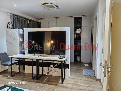 SIÊU PHẨM: Căn góc 3PN VINHOMES D’CAPITALE C6 - Ban công Đông Nam view hồ Thanh Xuân xanh mướt _0