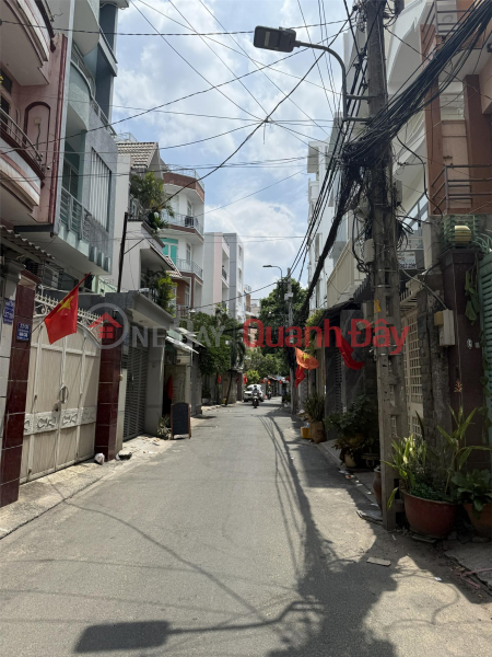 đ 9 Billion | **House for sale in alley off Cong Hoa Street; Ward 13, Tan Binh District (5.5*13) only 9 billion VND; Etown**