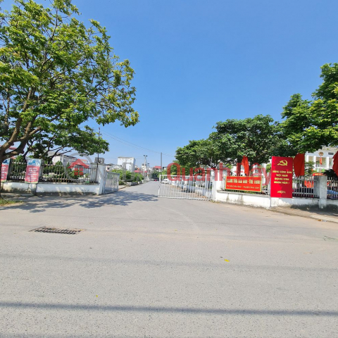Land for sale on Da Ton main road, GL. Corner lot 55m², 3-car bypass road, investment price. Contact: 0989894845 ️ _0