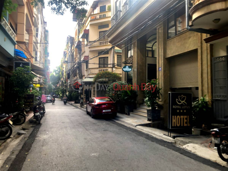 Selling Quan Nhan Townhouse, Cau Giay District. 110m, 10-storey building, 11m frontage. Commitment to Real Photos Accurate Description. Owner Sales Listings