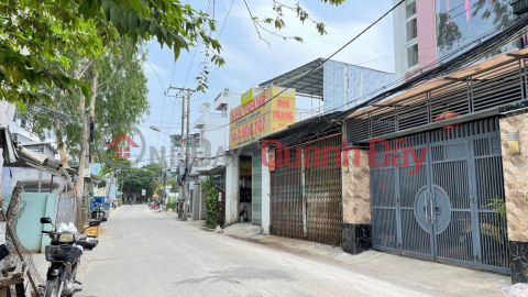 DISCOUNTED BY MORE THAN 2 BILLION. House with 2 street frontages for living and business near Ho Phuong Sai Bridge, Nha Trang City _0