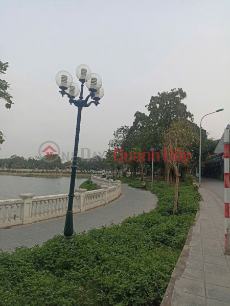 đ 13.8 Billion | BEAUTIFUL HOUSE - GOOD PRICE - Quick Sale House with WIDE FRONTAGE, CAR ACCESS TO HOUSE At THACH BAN, LONG BIEN, HANOI