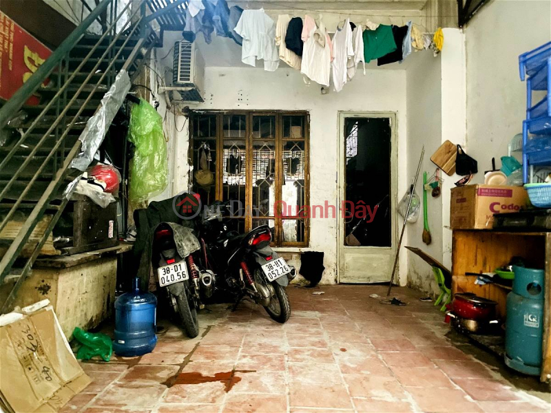 De La Thanh Townhouse for Sale, Dong Da District. 132m Frontage 8.5m Approximately 10 Billion. Commitment to Real Photos Accurate Description. Owner Sales Listings
