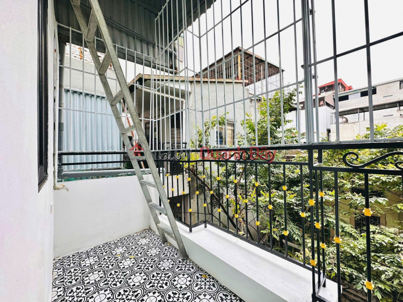 đ 12.5 Million/ month House for rent in lane 22 Ton That Tung, 4 floors x 30m2, fully furnished, ready to move in, 12.5 million