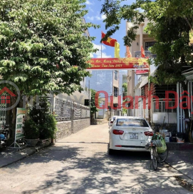 EXTREMELY Shocking - 3-storey house, AREA 56M2, PATH 5.5M, KHUE TRUNG, CAM LE _0