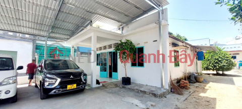 URGENT SALE - House on Road No. 4 Truong Tho, 150m2 Only 50 million\/m2, Car Accessible, 2 frontages, 7.9m wide SUPER BEAUTIFUL _0