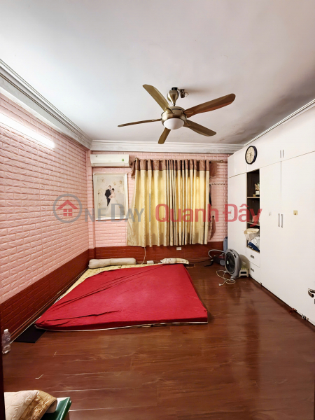 Rare, house for sale in Lac Long Quan, rural alley, near car, 46m², 5 floors, price 9.8 billion Vietnam | Sales đ 9.8 Billion