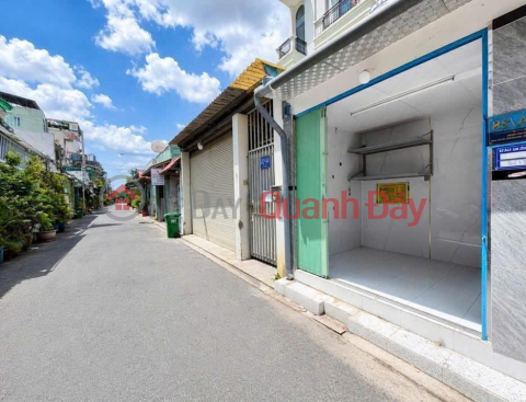 HOUSE GENERATING 300 MILLION VND\/YEAR, LOCATED IN A CAR-ACCESSIBLE ALLEY ON BUI VAN BA STREET, PRICED AT JUST OVER 9.9 BILLION VND. _0