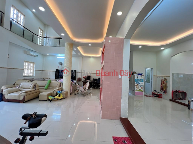 Property Search Vietnam | OneDay | Residential Sales Listings Villa for sale, frontage, Tan Phu District - 10mx24m - 3 luxurious floors - Duong Khue Street - Price 32.6 billion