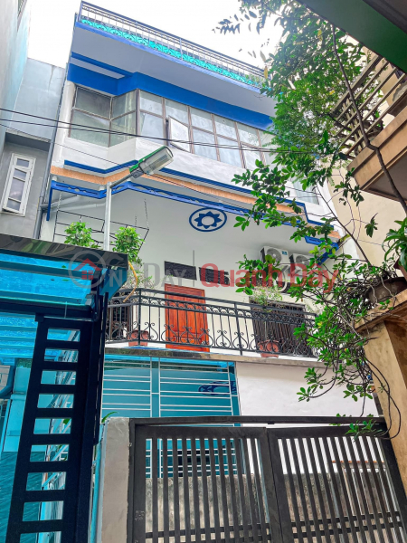 Selling Hoang Mai house, Phan Lo lane, large house like Villa, area up to 50m2, price only 4 billion. Sales Listings