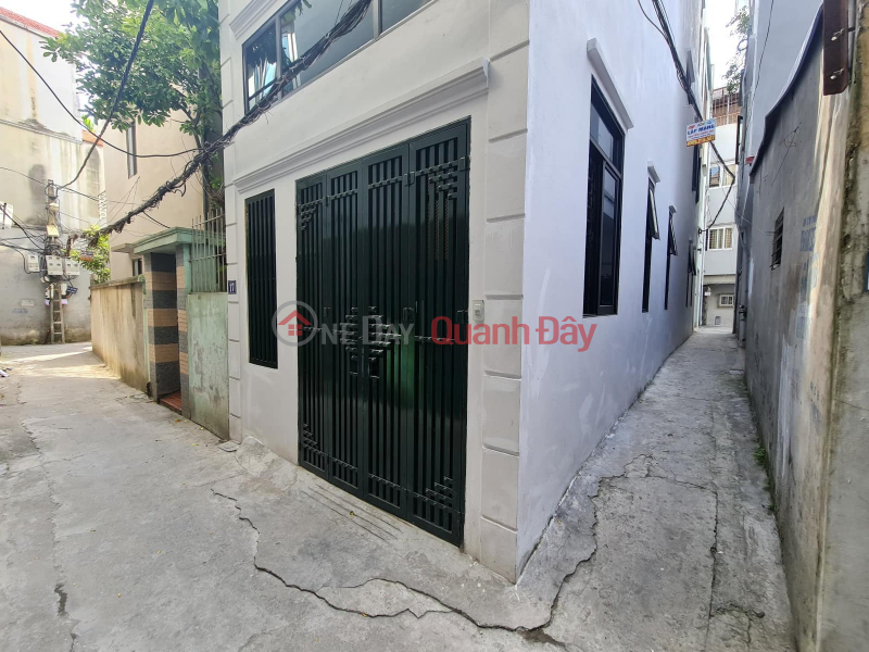 Land for sale in alley 52 Gia Quat, 52m, more than 6m, nearly 3 billion negotiable Contact: 0936123469, Vietnam Sales đ 2.95 Billion