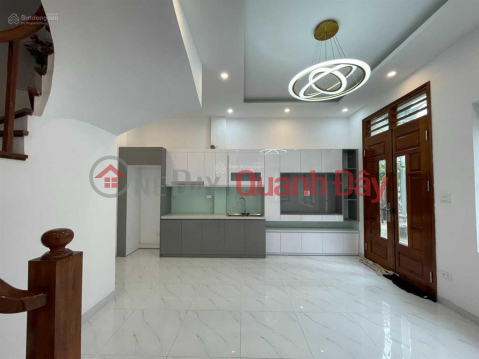 House for sale with 5 floors with 4.5m frontage in Lai Xa, Kim Chung, very nice design, luxurious interior, fully functional _0