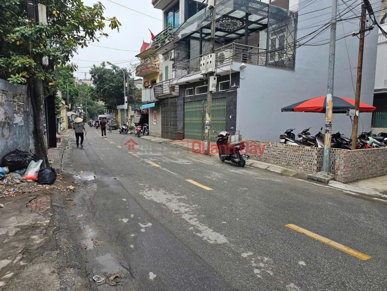 CHEAP PRICE EXTINCT - LAND IN CAU GIAY, 6.6M WIDE FRONTAGE, CARS CAN AVOID, 165M, PRICE 20.8 BILLION Sales Listings
