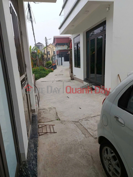Chính chủ - Về quê làm ăn cần bán đất sẵn nhà 2,5 tầng kiên cố mới xây năm 2023 Việt Nam, Bán đ 3 tỷ