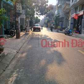 BÁN GẤP: NHÀ 3 TẦNG LÔ GÓC PHỐ NGUYỄN TÔNG QUAI, TRẦN LÃM, DT=180m2, MT=18M, GIÁ 12 TỶ _0