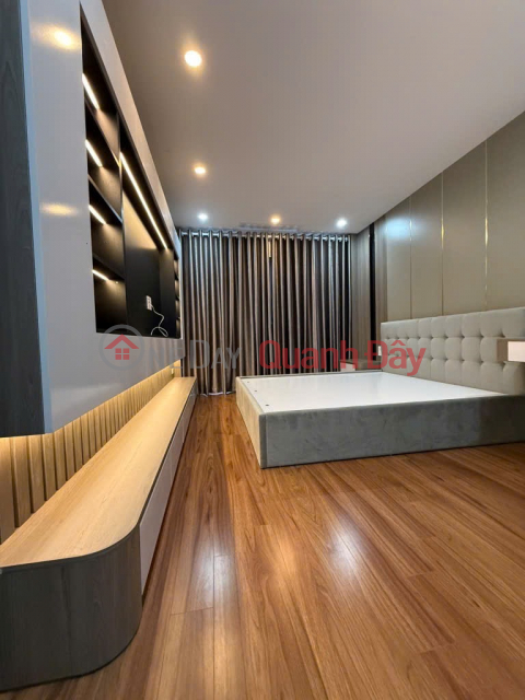 House for sale in Thach Ban. 40m2 * 6 floors * 7.5 billion. Full furniture, garage, elevator _0