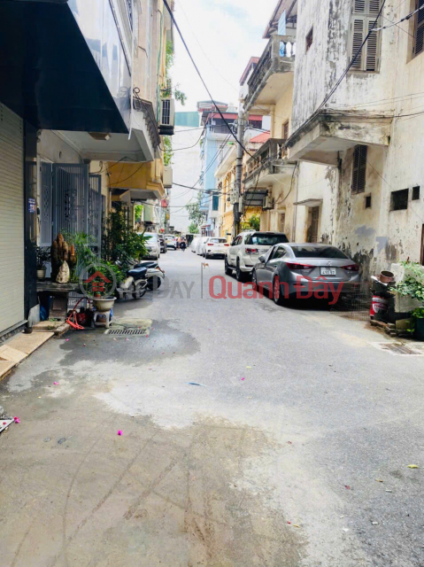 Whole house for rent in lane 281 Khuong Trung, 40m2 x 2 floors, 1 attic, 2 bedrooms, 2 bathrooms, 9 million _0