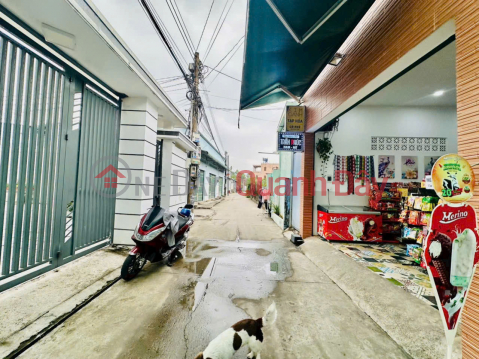 Kẹt tiền, bán rẻ nhà Tân Phong SR,TC, sân oto, đường oto chỉ 2,7 tỷ _0