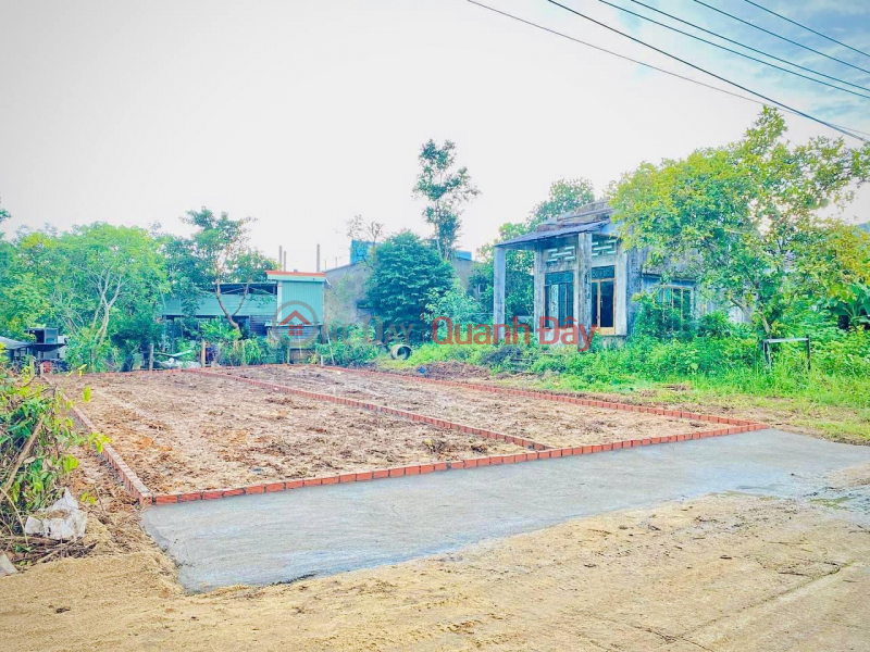 Mặt tiền trục chính ngay cổng chào Thôn Phú Quý cần bán lô đất 110m2 giá 6xx, Việt Nam | Bán | ₫ 600 triệu
