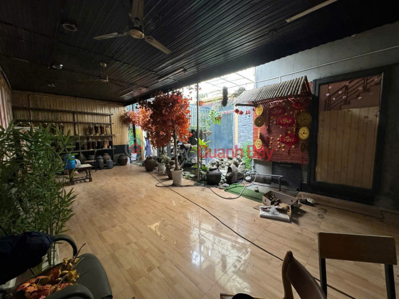 đ 4.6 Billion OWNER URGENTLY SELLS 2.5-STOREY HOUSE IN GOLDEN LOCATION IN DONG TAN WARD, THANH HOA CITY