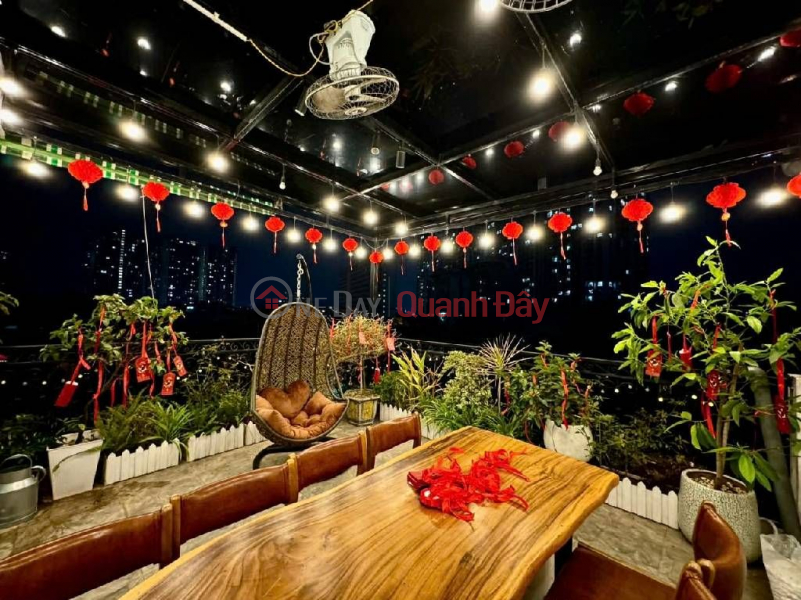 đ 15.55 Billion | House for sale at 2 Kim Giang, 40m², elevator, car access within 30m, fully furnished.