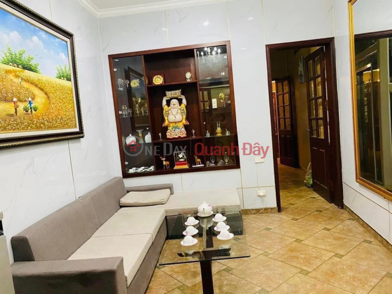 VIP House for sale in Chua Lang, Dong Da, 60m2, 3 floors, 4m frontage, only 16 billion, car parking at the alley, just see if you like it Sales Listings