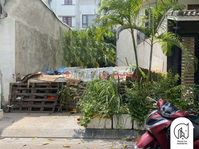 Beautiful land divided into plots, car-avoiding road near C3 school, Thach Ban market, 61m, frontage: 4.7m, 10 billion 9 | Vietnam | Sales | đ 10.9 Billion