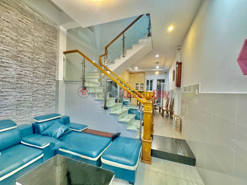 O2277 - BEAUTIFUL HOUSE IN A 9M WIDE ALLEY, SPACIOUS CAR PARKING AREA Sales Listings