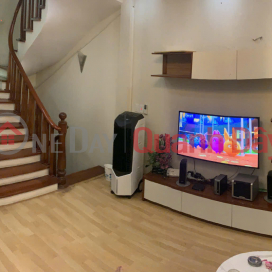 Cho thuê nhà ở ngõ 509 Vũ Tông Phan, 35m x 4 tầng, 3 phòng ngủ, 11triệu/ th _0