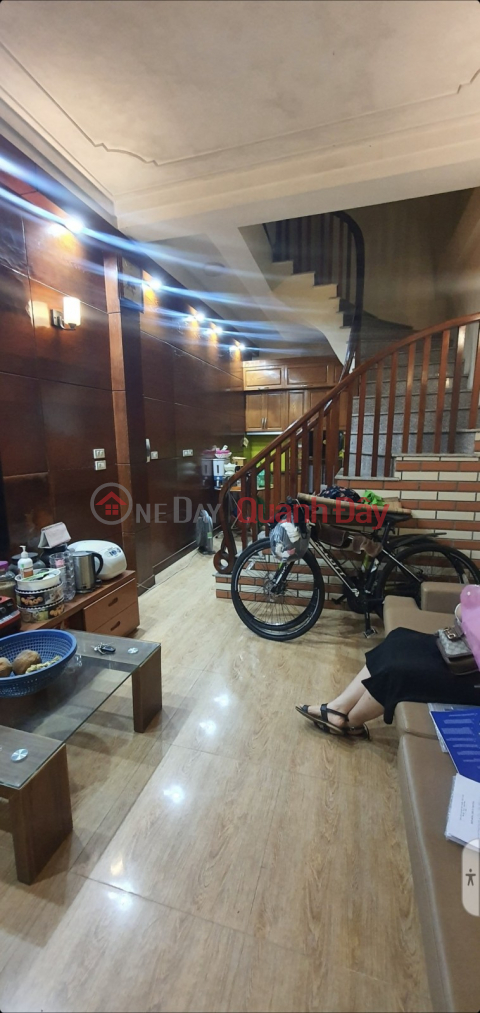 HOANG MINH DAO TOWNHOUSE FOR SALE - GIA THUY 45M 5 FLOORS 4 BILLION 7 CARS PARKING DOOR TO THE STREET. _0
