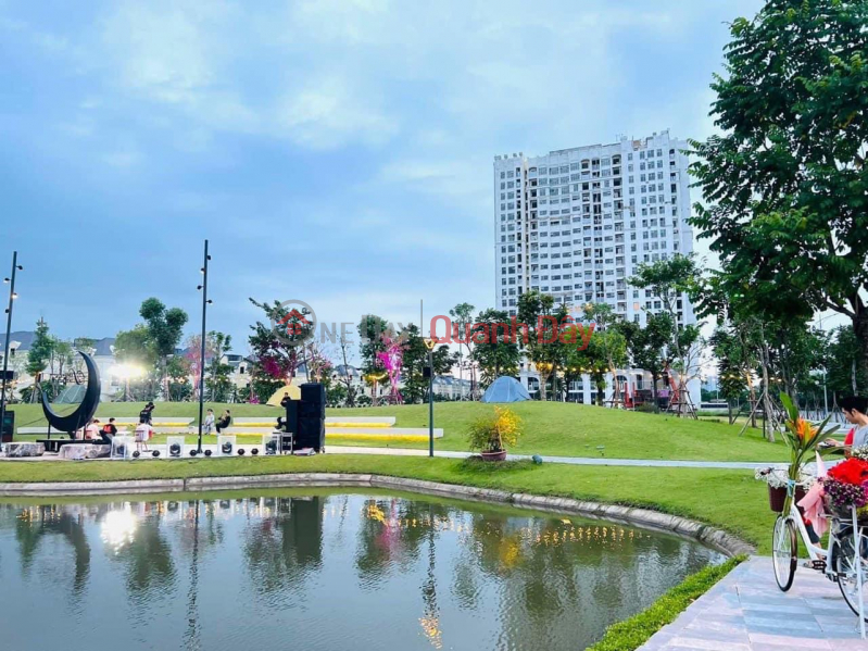 Nam Tu Liem 2-bedroom apartment for sale, Southeast balcony Sales Listings