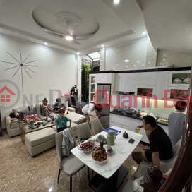 Giải Phóng 49m 5 tầng chỉ 9,5 tỷ, sát phố, sống chất, thoáng mát _0