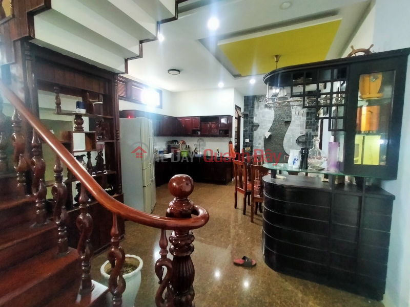 SELL URGENTLY! SETTLE ABROAD! To Hieu facade - Da Nang - 3 floors - 232m2 - Only 54 million/m2