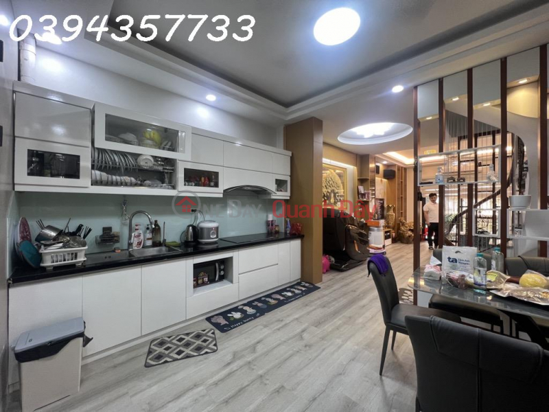 HOUSE FOR SALE ON TRAN QUOC HOAN: 40M2, BEAUTIFUL HOUSE, CHESSBOARD PLOT, SANTAFE CAR PARKING AT THE DOOR, OVER 11 BILLION Vietnam, Sales | đ 11.6 Billion