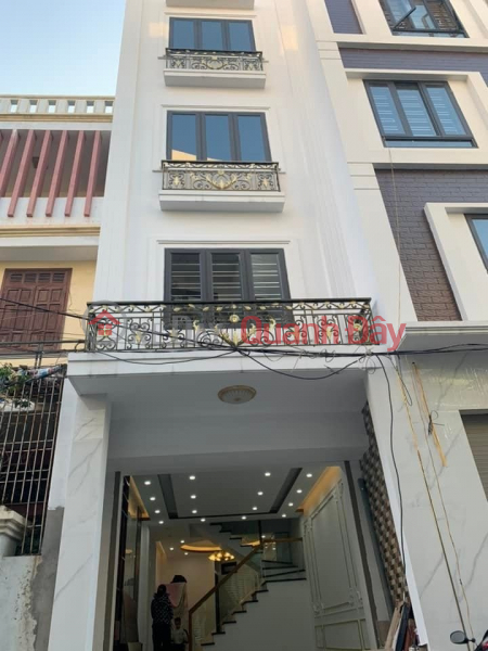Selling brand new house Nguyen Van Linh, 7m asphalt road, 50m 4 floors, PRICE 4.2 billion near Hang Market Sales Listings