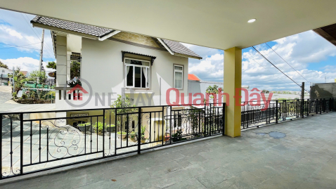 House for rent on Hung Vuong Street, Ward 9, Da Lat, price 60 million VND\/month. _0