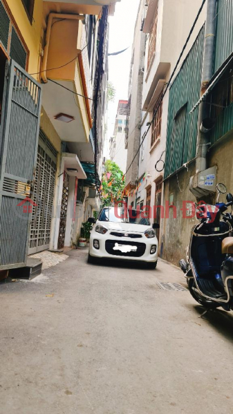 House divided into toilet and toilet lot - Ha Dong, car parking through door 43m2 x Mt 4m price 5.75 billion Sales Listings