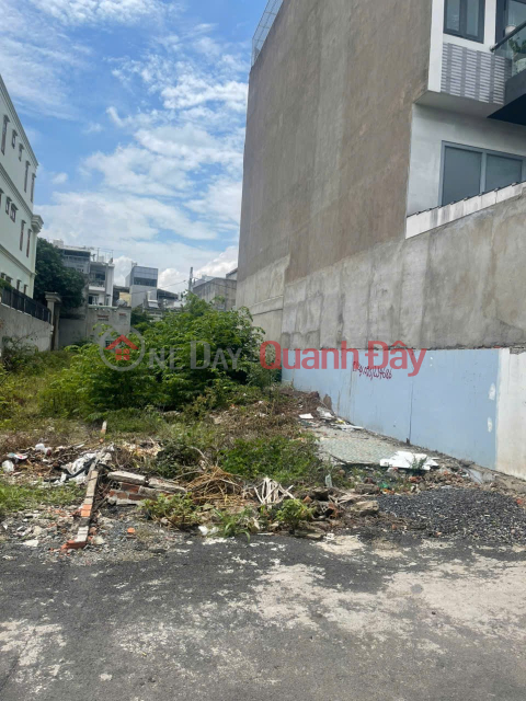 LAND LOT IN GOOD LOCATION - INVESTMENT IS PROFITABLE. NEED TO SELL QUICKLY POTENTIAL LAND LOT IN DISTRICT 12, HCMC _0