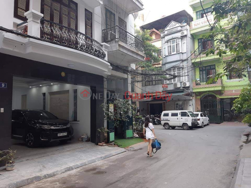 Townhouse for sale in Nguyen Van Huyen, Cau Giay, 2-car garage 65m2, frontage 5.8m, commercial price 10 billion more. Sales Listings