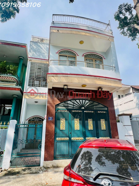 The owner is going to settle down and needs to sell a house with 1 ground floor and 2 floors with good feng shui in Thu Dau Mot, Binh Duong _0