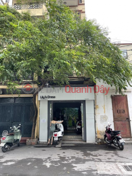 House for rent as an office on Nguyen Trai street 50m x 4t - 15 million to avoid each other Sales Listings