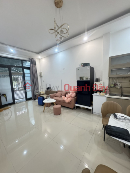 Please Select Residential, Sales Listings đ 5.6 Billion