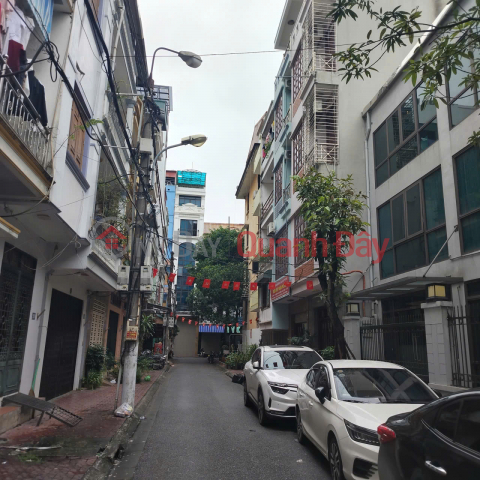 PHÂN LÔ TRUNG KÍNH – MẠC THÁI TỔ 7 TẦNG THANG MÁY – NỘI THẤT SANG, SỊN, MỊN _0