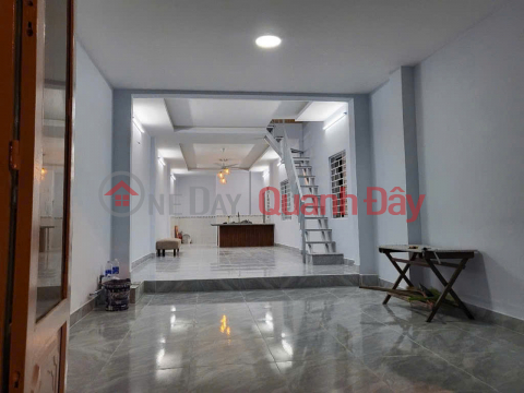 D1961 ️ House with street frontage in Tan Thoi Nhat 2, District 12, corner plot, 4x16m, 4.x billion VND _0