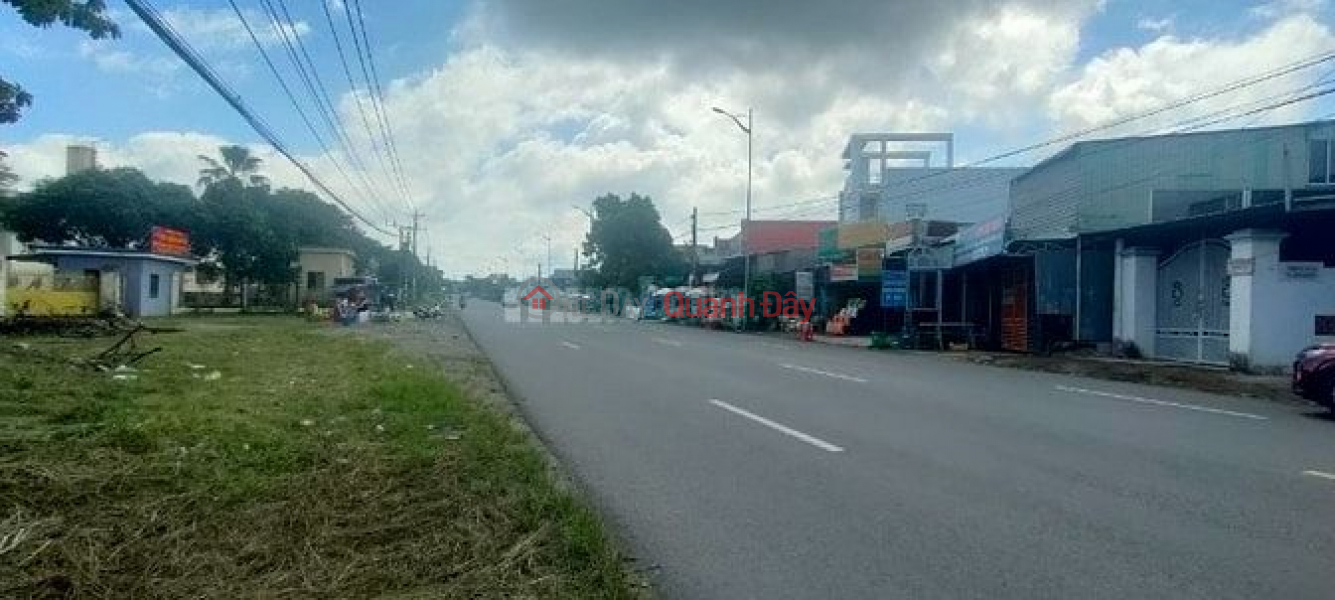 Owner needs money to urgently sell land lot Tho Cu 174 M2, asphalt road frontage in the center of Phu My town, Tan Thanh, Ba Sales Listings